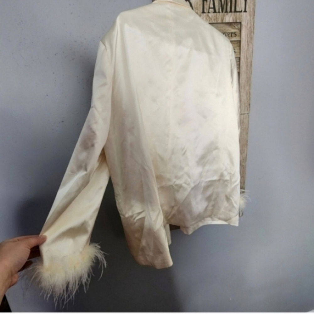 NWT FABULOUS FEATHER BLAZER 3x - Picture 3 of 5